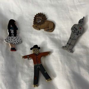 Hand painted vintage set of Pins